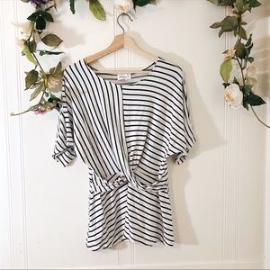 Emelia Black & White Striped T-Shirts With Belt detail. Size M ✨